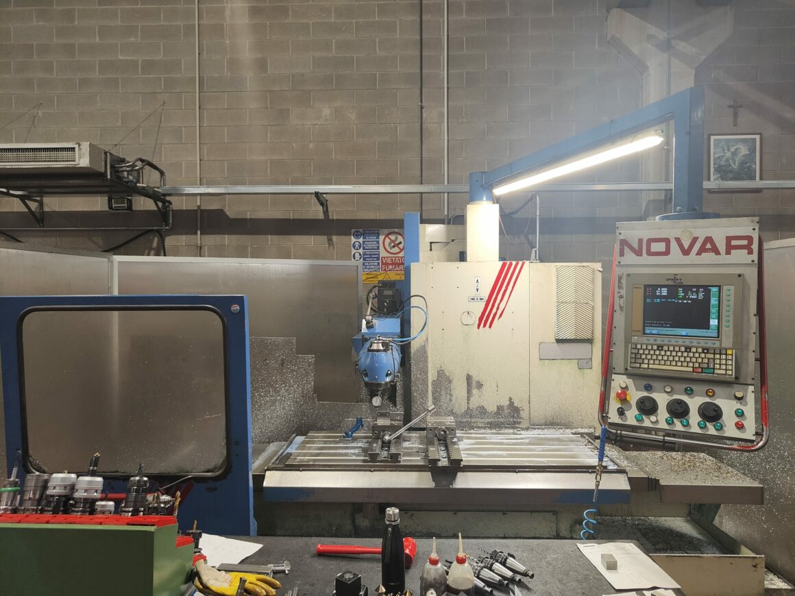 NOVAR PARTNER 1700  1996